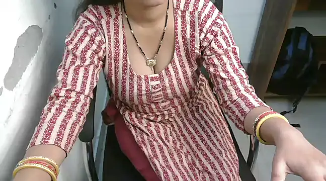 Snapshot of elgaseecat chatting on February 17, 2025, 4:53 am elgaseecat online show from February 17, 2025, 4:53 am