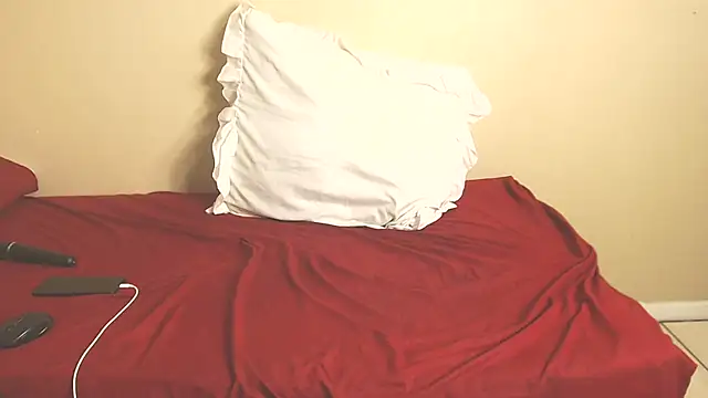 PinkMagic online show from March 3, 2025, 10:42 pm