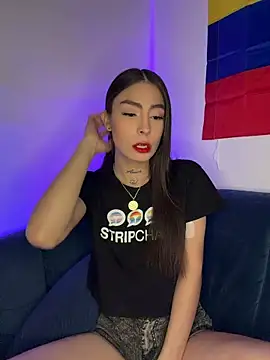 candycami19 online show from May 8, 2026, 9:46 am
