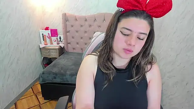 Snapshot of Lianngrace chatting on December 18, 2025, 3:27 pm Lianngrace online show from December 18, 2025, 3:27 pm