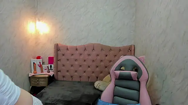 Snapshot of Lianngrace chatting on December 22, 2025, 2:39 pm Lianngrace online show from December 22, 2025, 2:39 pm