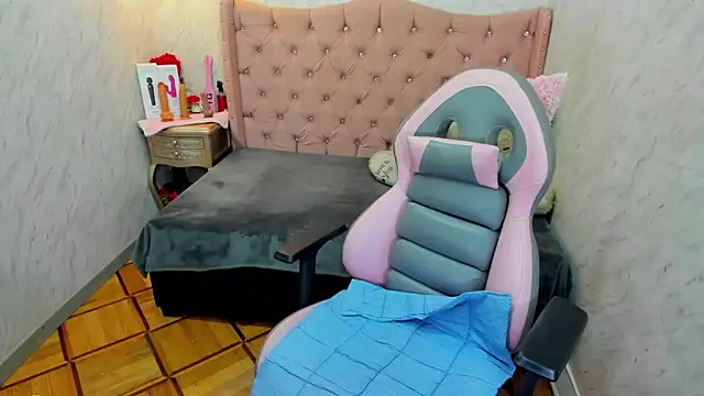 Lianngrace online show from March 26, 2026, 2:15 pm