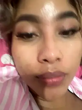 Snapshot of SofiaBennett_ chatting on November 16, 2025, 12:37 am SofiaBennett online show from November 16, 2025, 12:37 am