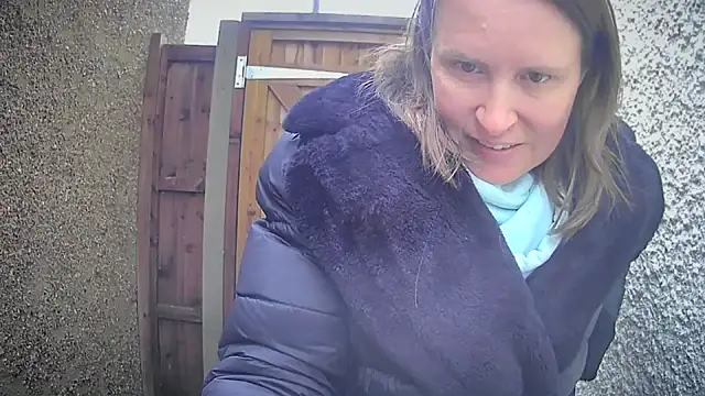 eatmypie69 online show from February 6, 2026, 11:28 am