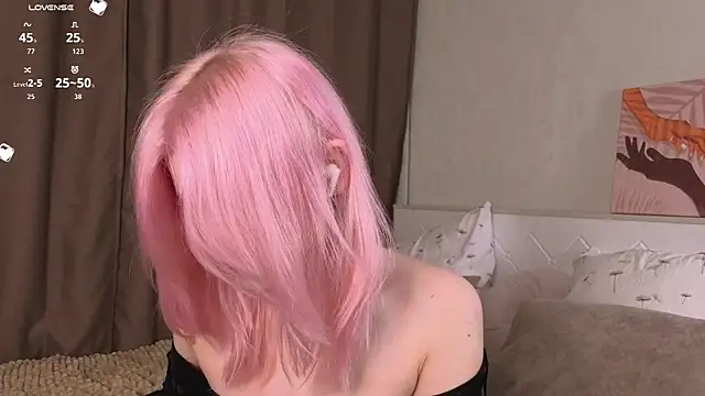 EdlaHewell online show from January 13, 2026, 1:09 am