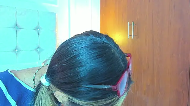 JasmineRoss 1 online show from September 10, 2025, 7:35 pm