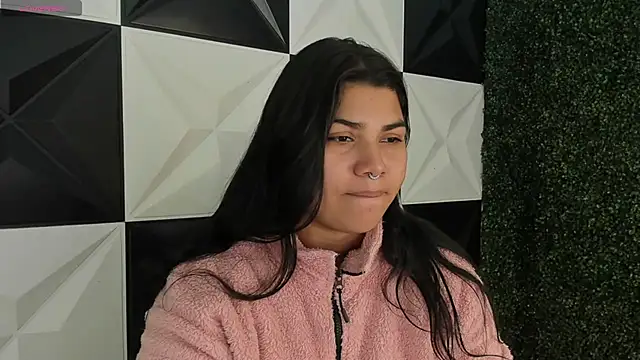 melany rouse18 online show from November 30, 2025, 12:22 am