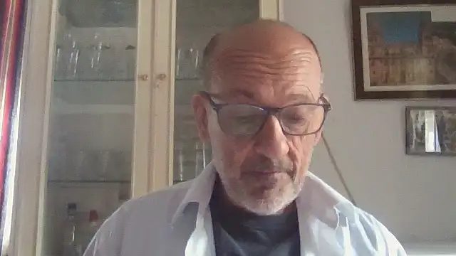 llopaco online show from October 10, 2025, 3:02 pm