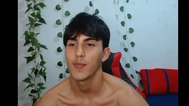 Snapshot of neithanzynxx chatting on February 28, 2025, 7:35 pm neithanzynxx online show from February 28, 2025, 7:35 pm