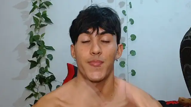 Snapshot of neithanzynxx chatting on February 23, 2025, 10:31 pm neithanzynxx online show from February 23, 2025, 10:31 pm