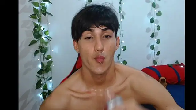 Snapshot of neithanzynxx chatting on March 8, 2025, 10:56 pm neithanzynxx online show from March 8, 2025, 10:56 pm