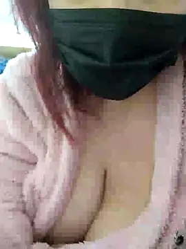 Loly2025 online show from February 20, 2025, 1:03 am