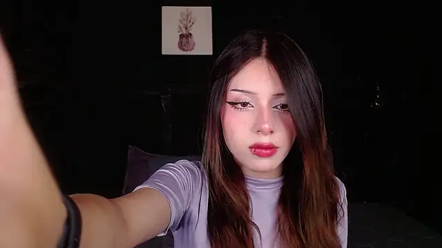 fyreandfox  online show from November 18, 2025, 6:55 pm