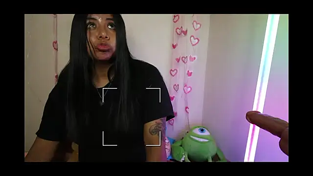 Karla Stein2025 online show from October 17, 2025, 12:51 pm