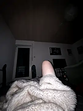 Snapshot of DerechteJunge chatting on October 19, 2025, 2:03 am DerechteJunge online show from October 19, 2025, 2:03 am