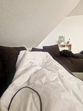 Snapshot of DerechteJunge chatting on February 15, 2026, 8:46 am DerechteJunge online show from February 15, 2026, 8:46 am