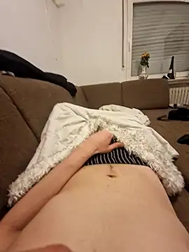 Snapshot of DerechteJunge chatting on March 21, 2026, 8:46 pm DerechteJunge online show from March 21, 2026, 8:46 pm