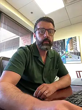plaintreebull online show from June 15, 2026, 5:56 pm