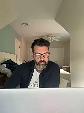 plaintreebull online show from December 19, 2025, 5:26 pm