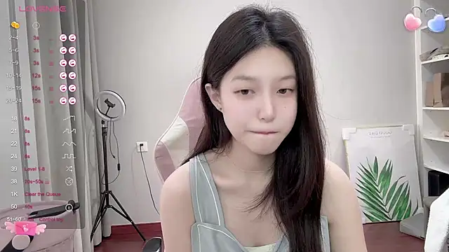 YaYa-521 online show from September 24, 2025, 12:44 pm