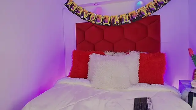 LoreleyNovoa online show from October 29, 2025, 3:27 am