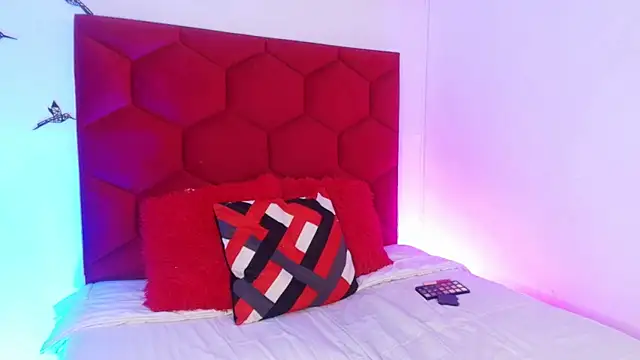 LoreleyNovoa online show from January 9, 2026, 3:24 am