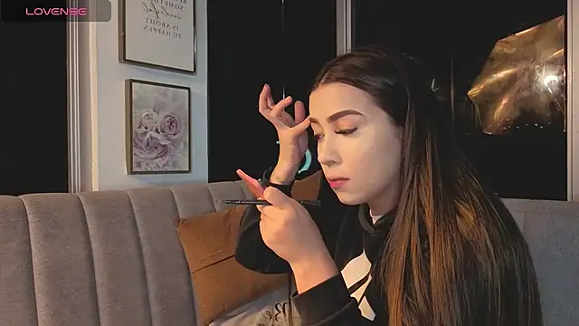 Snapshot of Ivanna_West chatting on May 8, 2026, 10:08 am Ivanna West online show from May 8, 2026, 10:08 am
