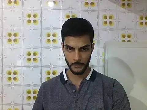 Gabrielteixeira120 online show from February 26, 2026, 7:58 pm