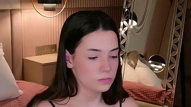 Alice Deleon online show from February 8, 2026, 12:03 pm