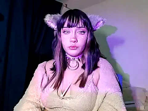 blue katt online show from March 10, 2025, 7:44 am