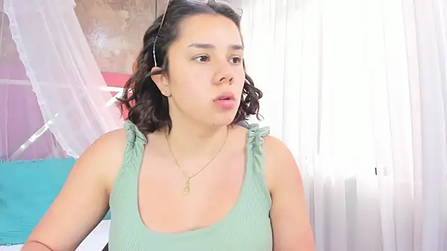 EmmaSulivan online show from October 16, 2025, 1:08 pm