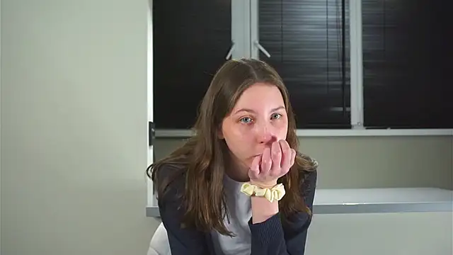 Snapshot of DieraBraddy chatting on February 20, 2025, 2:02 pm DieraBraddy online show from February 20, 2025, 2:02 pm