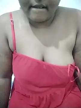 SLbeaty online show from November 3, 2025, 9:46 am