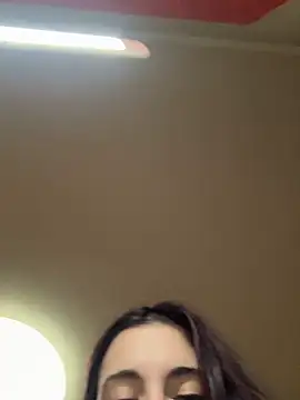 sexymelli18 online show from February 14, 2026, 5:35 pm