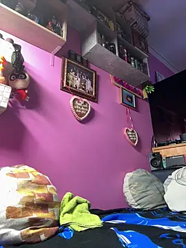 sexymelli18 online show from October 19, 2025, 5:26 pm