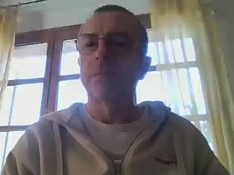 Snapshot of Xavspank2 chatting on April 6, 2026, 8:04 am Xavspank2 online show from April 6, 2026, 8:04 am