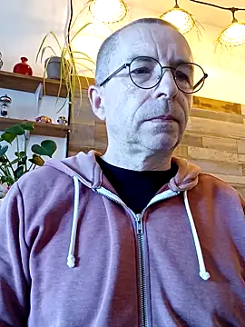 Snapshot of Xavspank2 chatting on March 24, 2026, 8:47 am Xavspank2 online show from March 24, 2026, 8:47 am