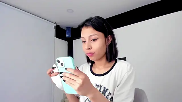 sweet Amy0 online show from November 17, 2025, 11:31 pm