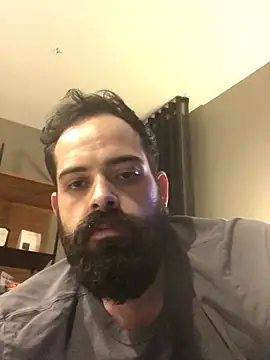 guccititi online show from April 14, 2026, 3:55 am