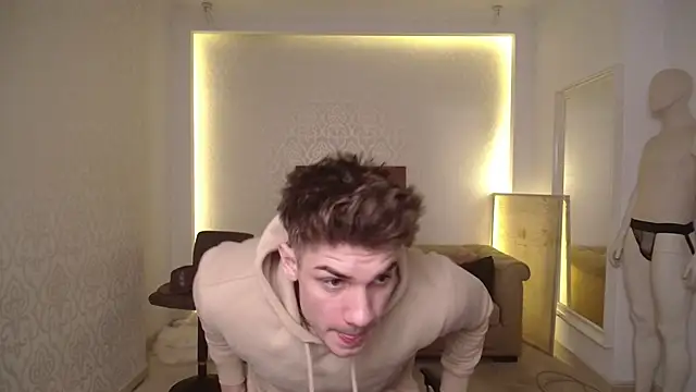 MaxKaiden online show from February 27, 2025, 5:51 am