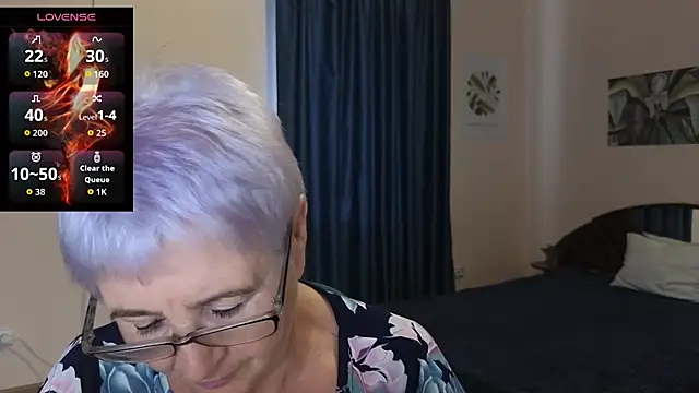 Sandra Snowflake online show from October 23, 2025, 11:09 am