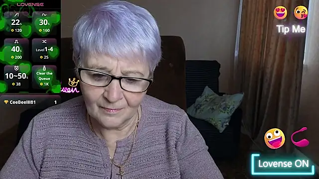 Snapshot of Sandra_Snowflake chatting on March 17, 2026, 4:04 am Sandra Snowflake online show from March 17, 2026, 4:04 am