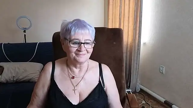 Sandra Snowflake online show from April 11, 2026, 7:45 am