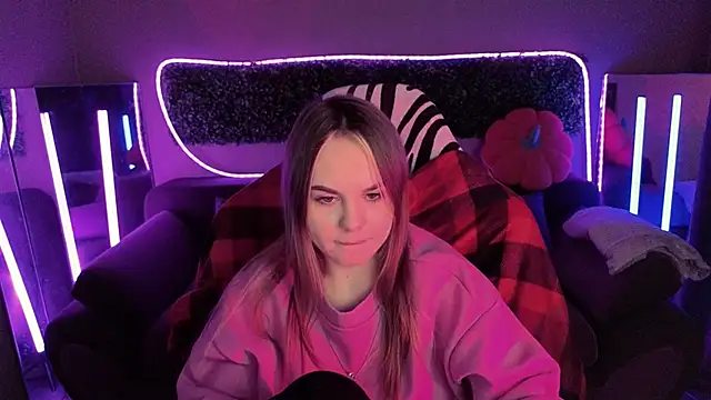 Dyna bae online show from November 23, 2025, 4:28 pm