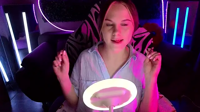 Dyna bae online show from November 10, 2025, 4:12 pm