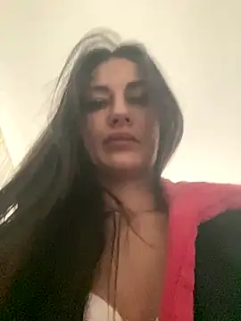 Veronicavirus online show from December 17, 2025, 9:25 am