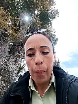 Coeur de luxure online show from October 6, 2025, 5:57 pm