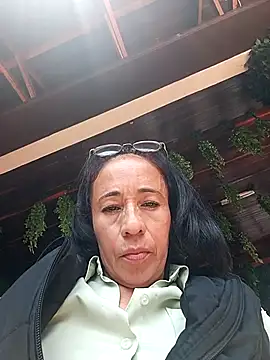 Coeur de luxure online show from March 13, 2026, 3:06 pm