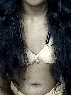 PreetyKitten online show from April 13, 2026, 5:50 pm