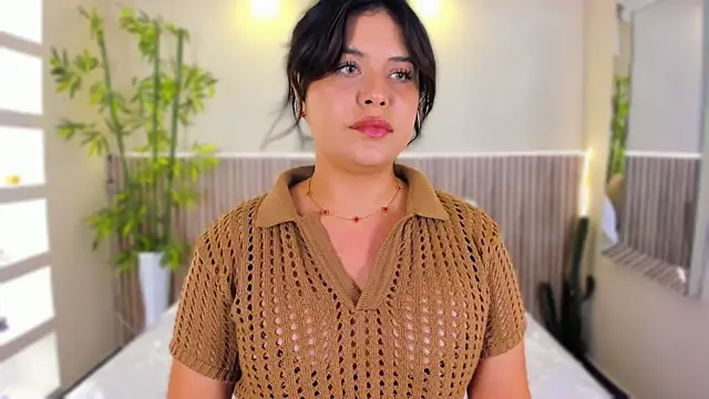 Snapshot of GeorginaReyes chatting on July 9, 2026, 10:42 pm GeorginaReyes online show from July 9, 2026, 10:42 pm